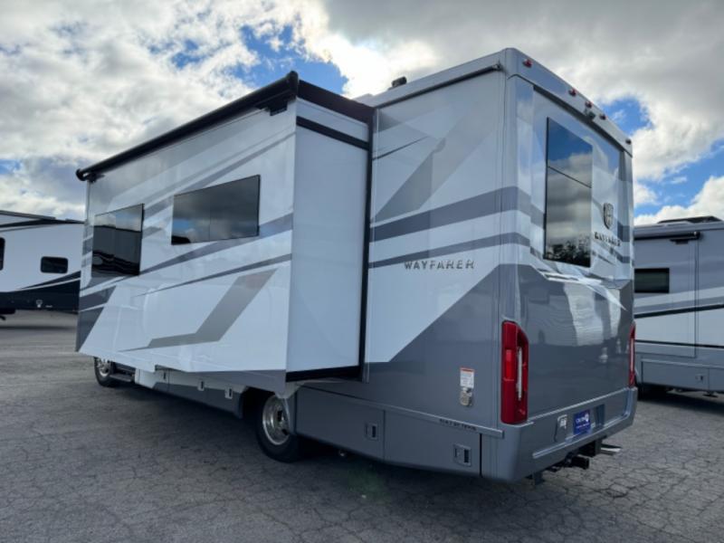 2023 Mercedes Benz Sprinter 3500 photo 3
