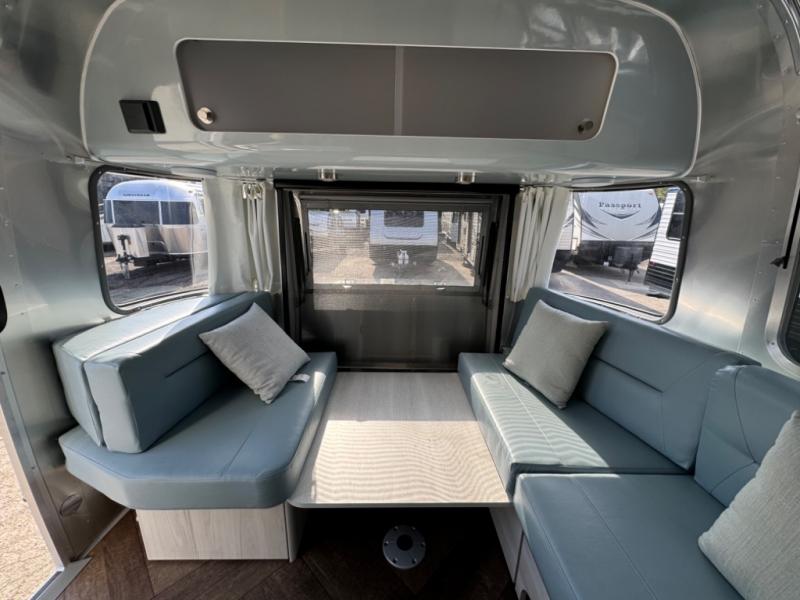 2025 Airstream International photo 17