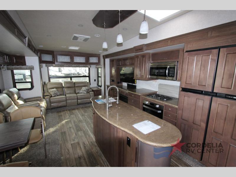 New 2023 Northwood Arctic Fox Grande Ronde 35-5Z Fifth Wheel at