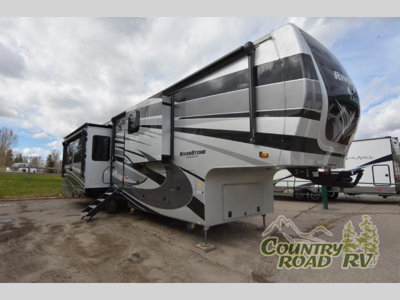 Riverstone RV