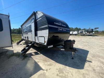 New 2025 East to West Della Terra 251RD travel trailer  with 18' awning and living room slide