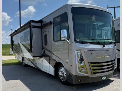 2026 Thor Motor Coach Luminate CC35 exterior front view