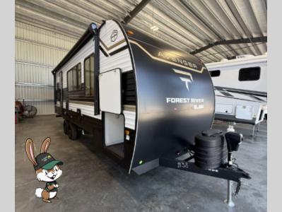 New Prime Time Avenger 25MKO travel trailer with power awning