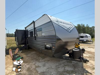 Front/Side View of new 2025 CrossRoads Zinger 340LR travel trailer