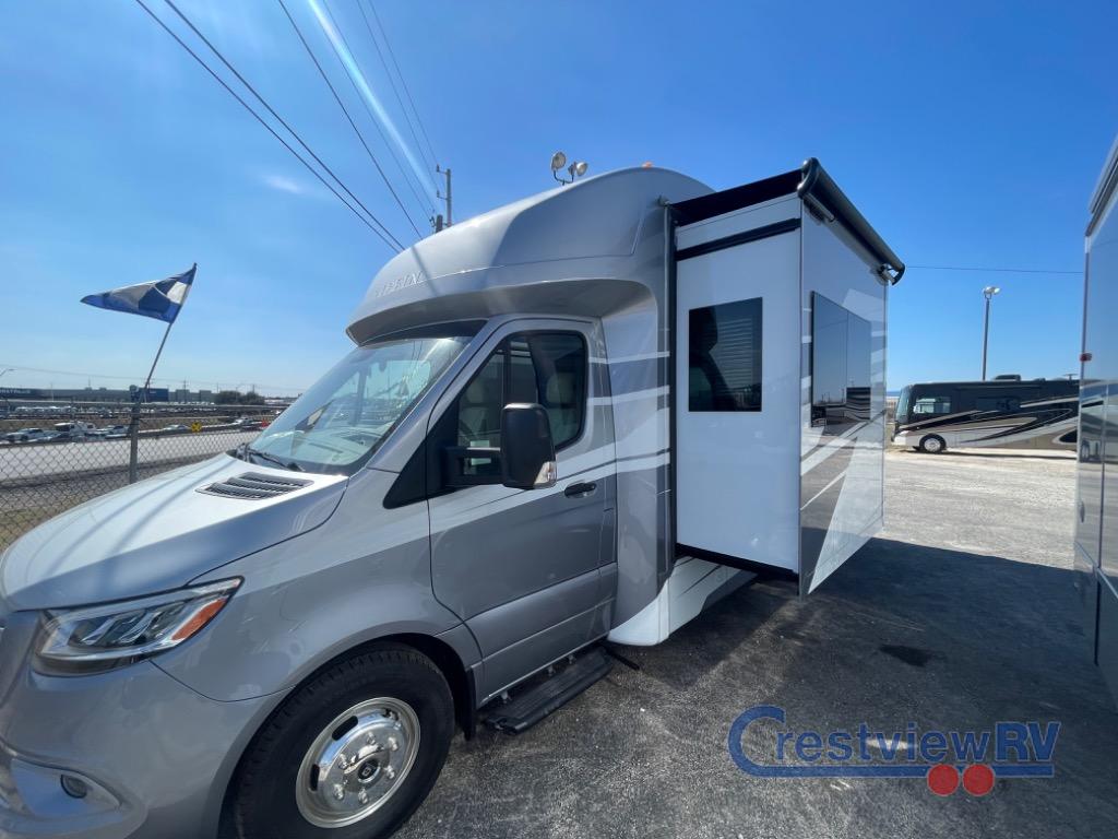 2024 Mercedes Benz Sprinter 3500 photo 3