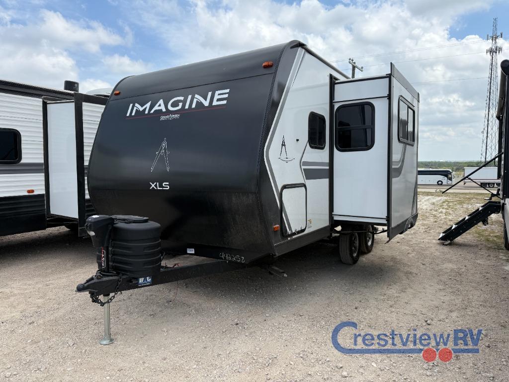 2025 Grand Design Recreational Imagine Narrow Body photo 2