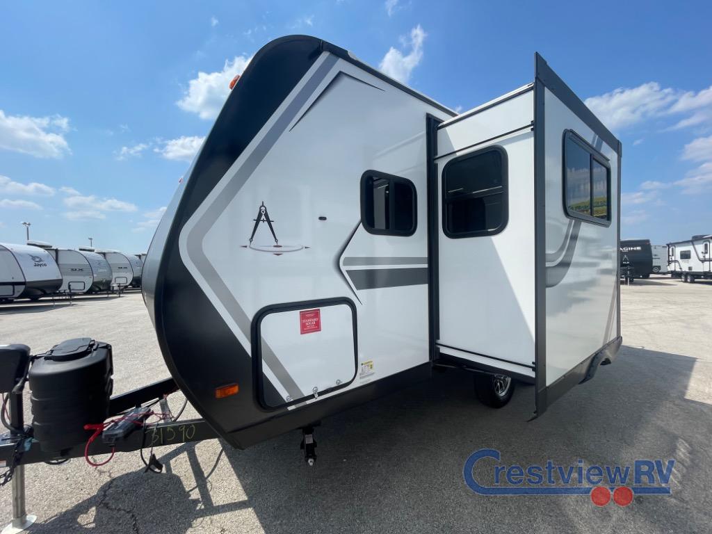 2025 Grand Design Recreational Imagine Narrow Body photo 4