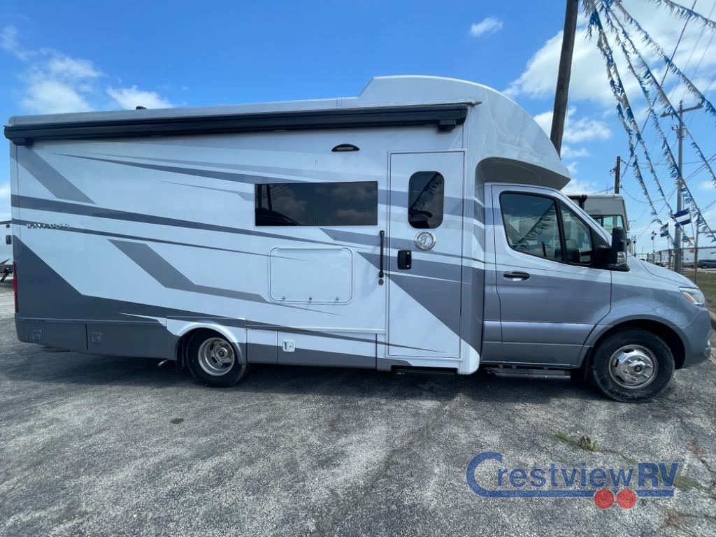 2024 Mercedes Benz Sprinter photo 2