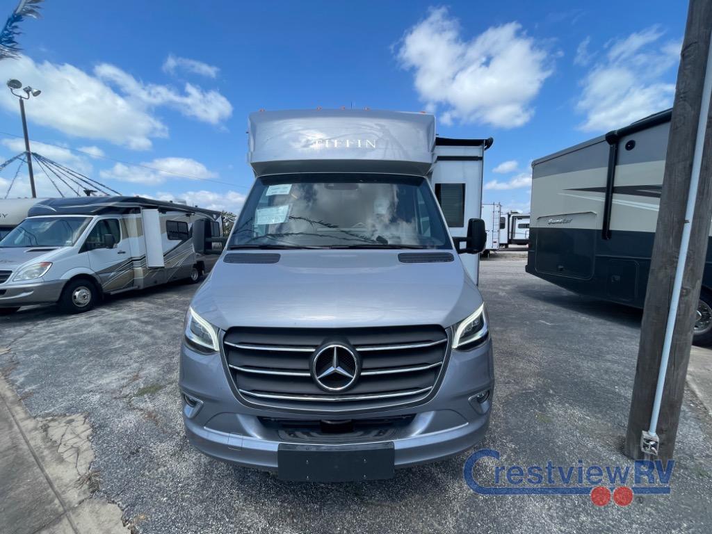 2024 Mercedes Benz Sprinter photo 3