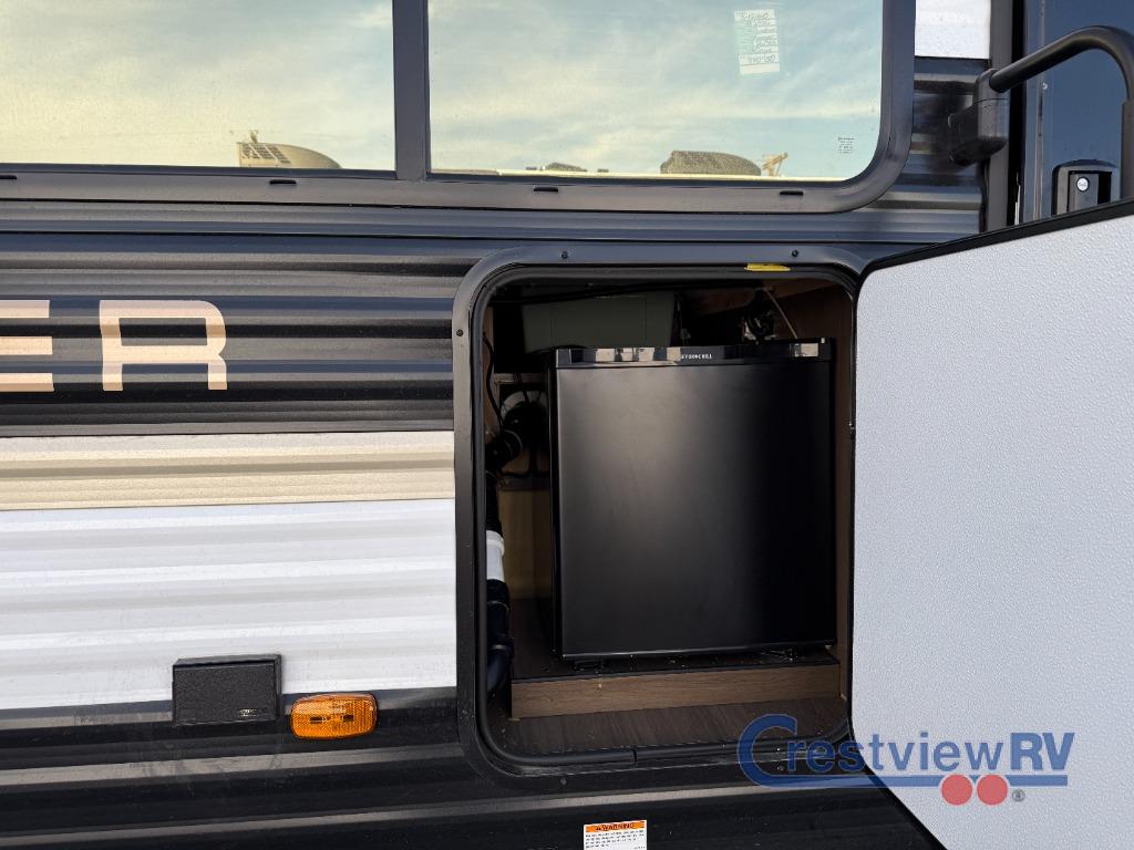 2026 Forest River Avenger photo 4