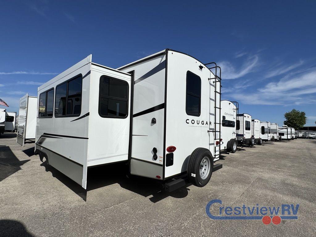 2025 Cougar Cougar photo 3