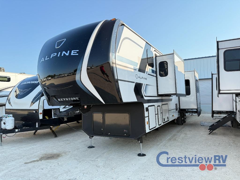 2026 Alpine Alpine photo 3