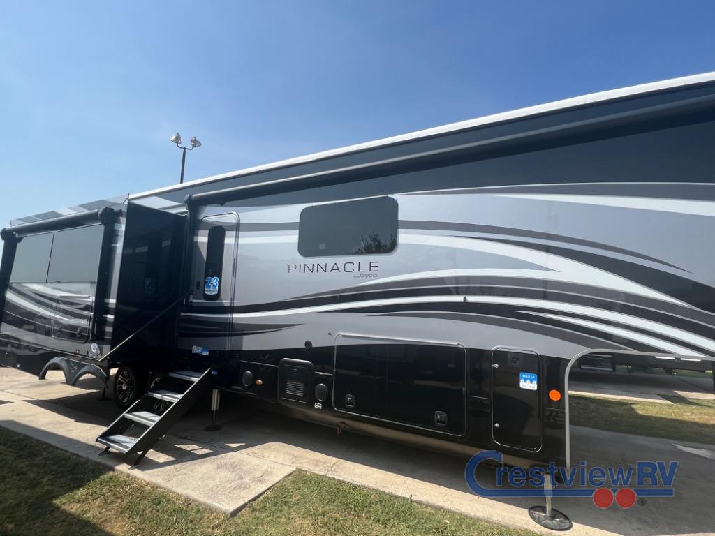 New 2024 Jayco Pinnacle 36FBTS Fifth Wheel at Crestview RV Buda, TX