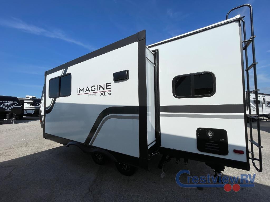 2026 Grand Design Recreational Imagine Narrow Body photo 4