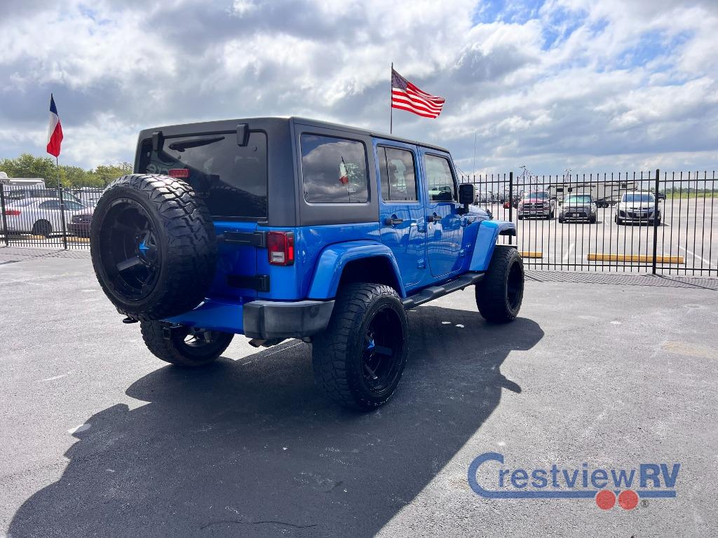 2016 Jeep Wrangler Sahara photo 4