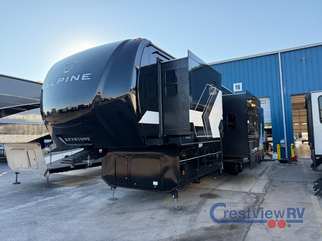 2026 Avalanche Avalanche photo 2