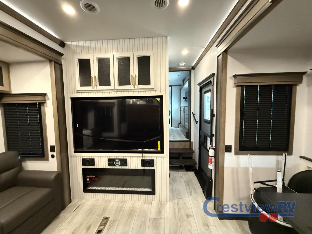 2026 Montana Montana photo 4