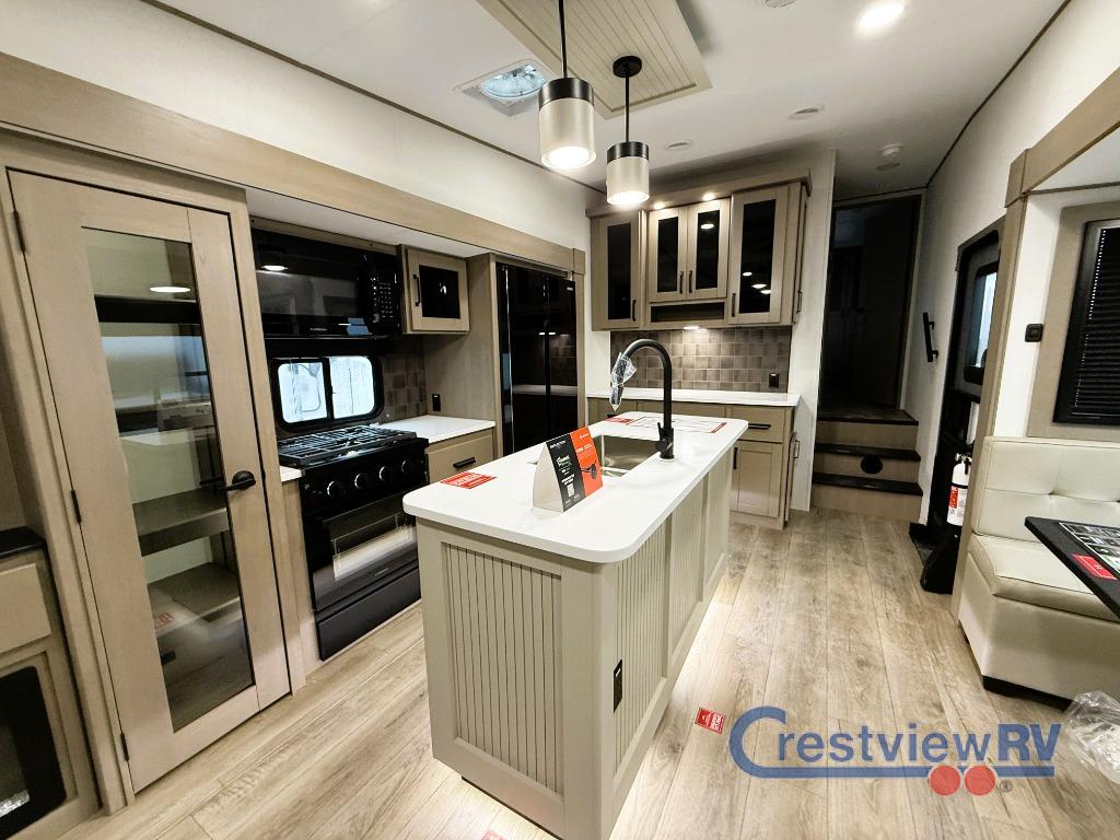 2026 Grand Design Recreational Reflection Narrow Body photo 4