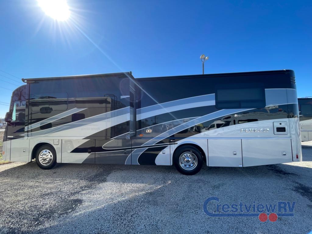 2024 Freightliner XC-S Straight Rail Rear Engine Motor Home Chassis photo 2