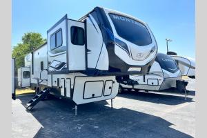 New 2024 Keystone RV Montana High Country 377FL Photo