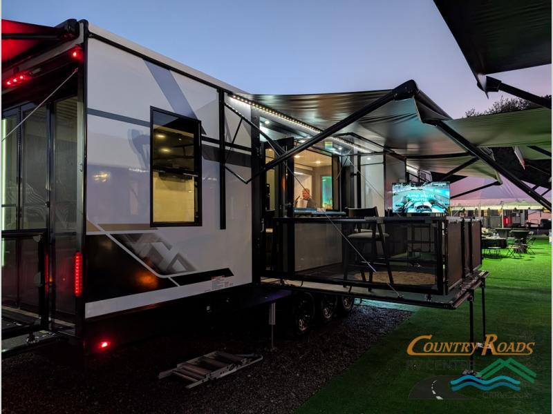 New 2026 Forest River RV XLR Nitro 40BAR13 Toy Hauler Fifth Wheel