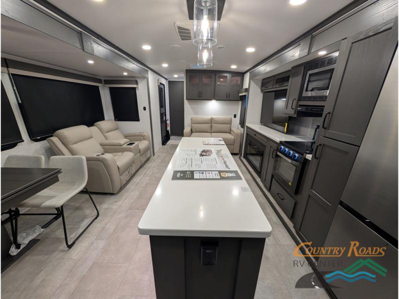 真作/豊秋半次/鋭峯深山図/桐共箱太巻二重箱付/布袋屋掛軸HF-19 New 2025 Forest River RV Flagstaff Classic 832FK Travel Trailer at