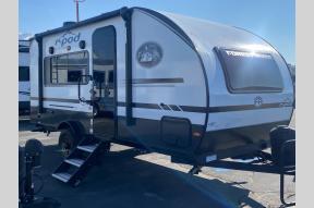 New 2025 Forest River RV R Pod Lightweight Travel Trailer w/ Murphy Bed & Rear Bath Photo