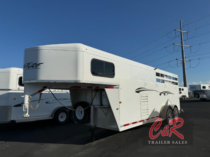 2020 Trails West adventure 4 horse weekender trailer gooseneck