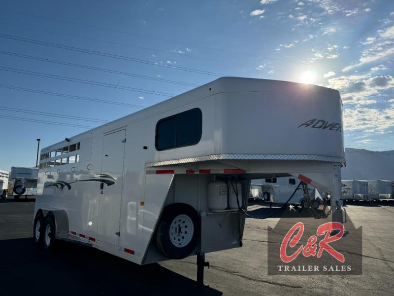 2020 Trails West adventure 4 horse weekender trailer gooseneck