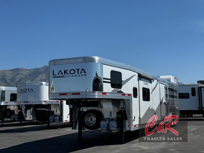 2025 Lakota charger living quarters livestock trailer