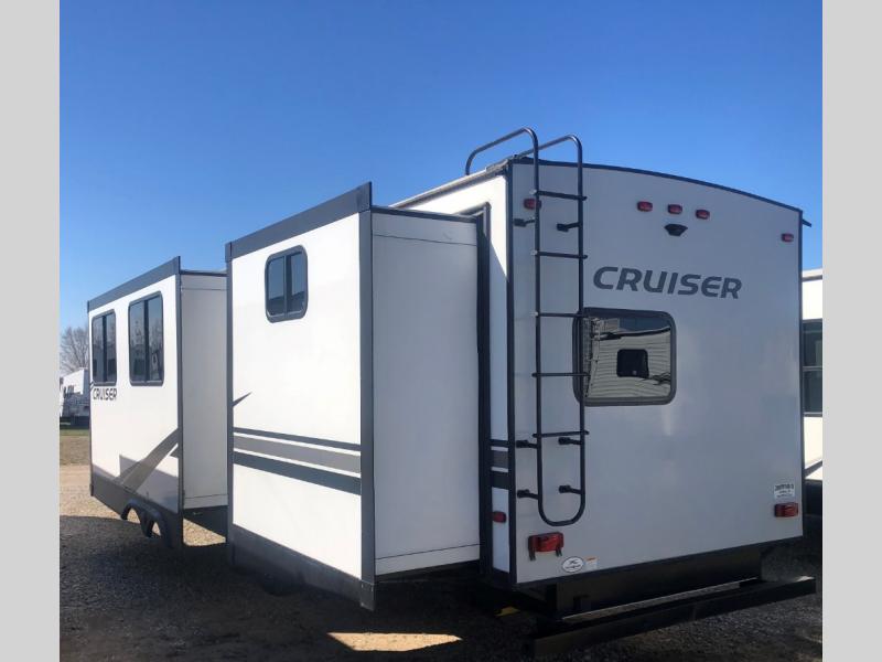 Used 2020 CrossRoads RV Cruiser Aire CR33BHB Travel Trailer at