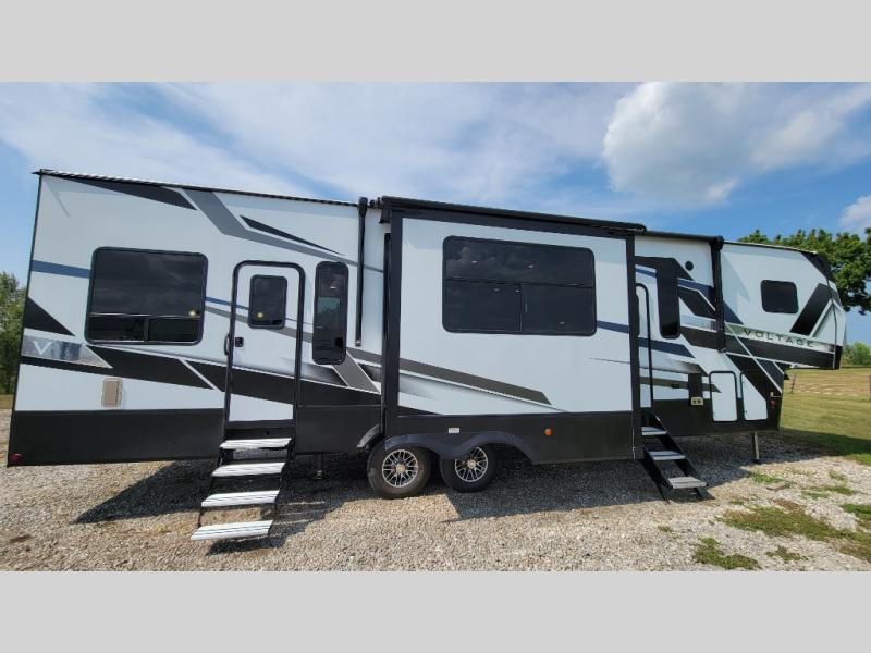 New 2024 Dutchmen RV Triton 3511 Toy Hauler Fifth Wheel at Countryside