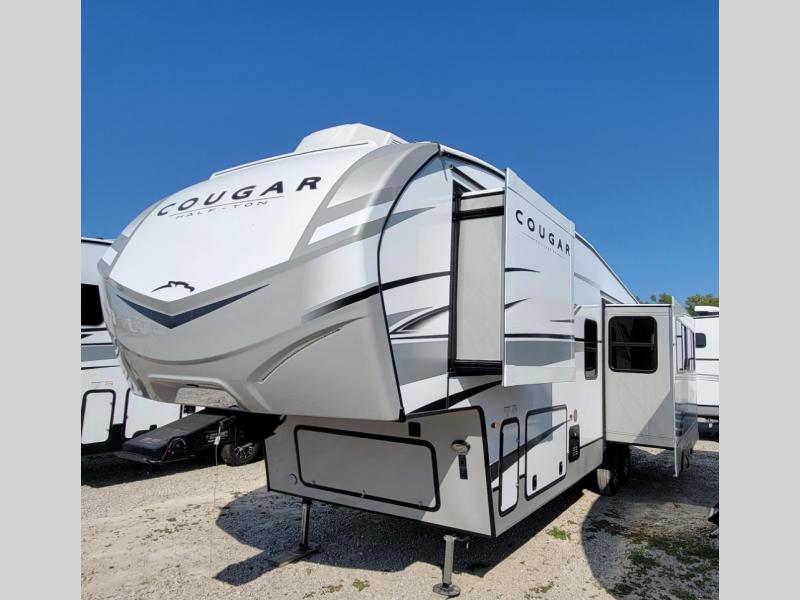 New 2024 Keystone RV Cougar HalfTon 29RKS Fifth Wheel at Countryside