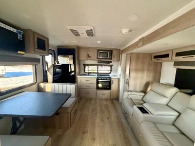 Spacious RV floorplan