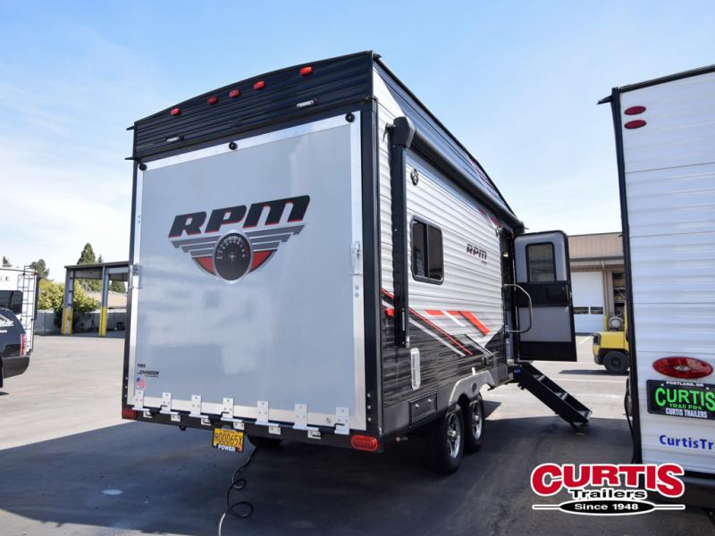 Used 2022 Chinook RPM 21FKLE Toy Hauler Travel Trailer at Curtis ...