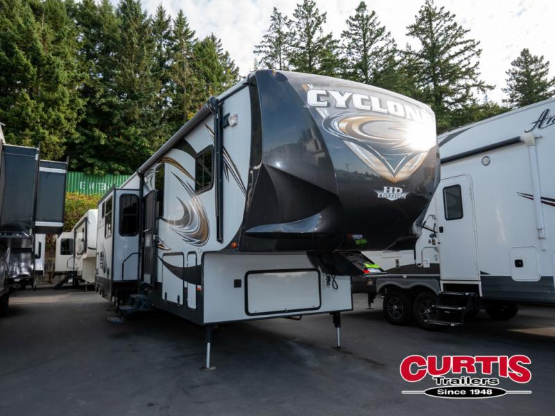 Used 2013 Heartland Cyclone 4000 Elite Toy Hauler Fifth Wheel at