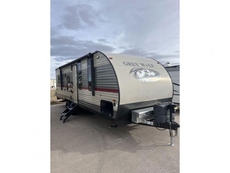 Used 2019 Forest River RV Cherokee Grey Wolf 22RR Toy Hauler Travel