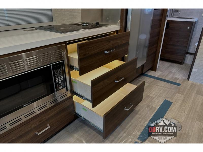 2025 View/24D/2025 image-17