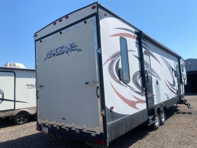 Rear view with toy hauler ramp