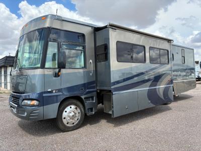 Winnebago 35A with one super slide out and driver's side entry door