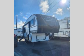 New 2024 EAST TO WEST Blackthorn Half-Ton 22RK Photo