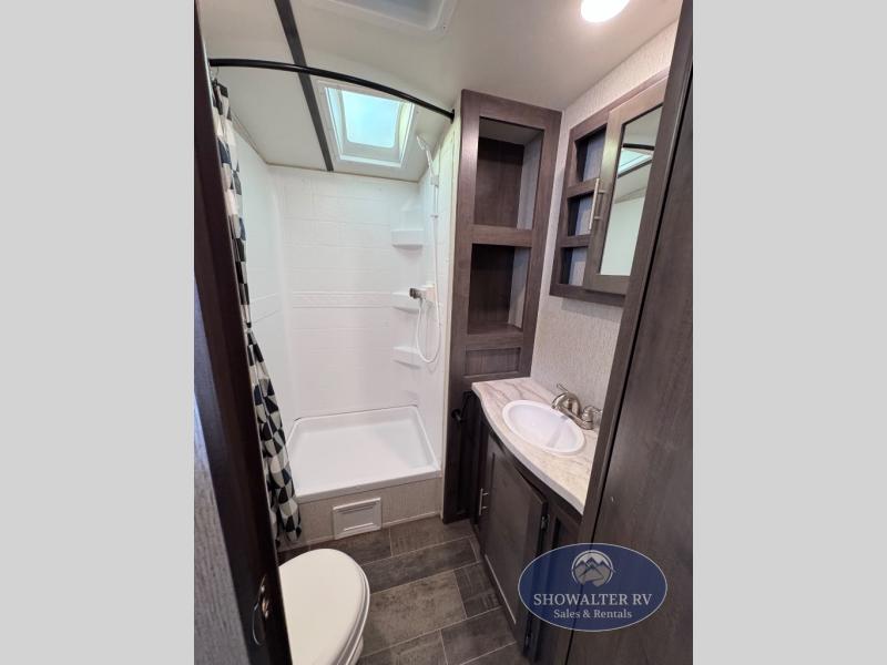Used 2019 CrossRoads RV Sunset Trail Super Lite 291RK Travel