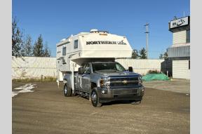 Used 2018 Northern Lite Special Edition Series 10-2 EX CD SE Photo