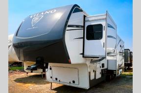 Used 2023 VanLeigh RV Vilano 320GK Photo