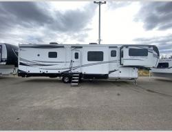 Used 2022 Jayco North Point 382FLRB Photo