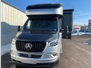 Used 2020 Tiffin Motorhomes Wayfarer MTRH. image
