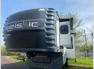 Used 2013 Jayco Seismic 3210 image
