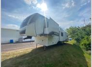 New 2025 Jayco Eagle 355MBQS image