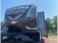 Used 2014 Heartland Cyclone 3110 image