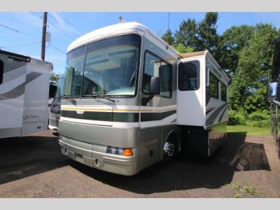 Used 2005 Fleetwood RV Bounder Diesel 39Z Photo
